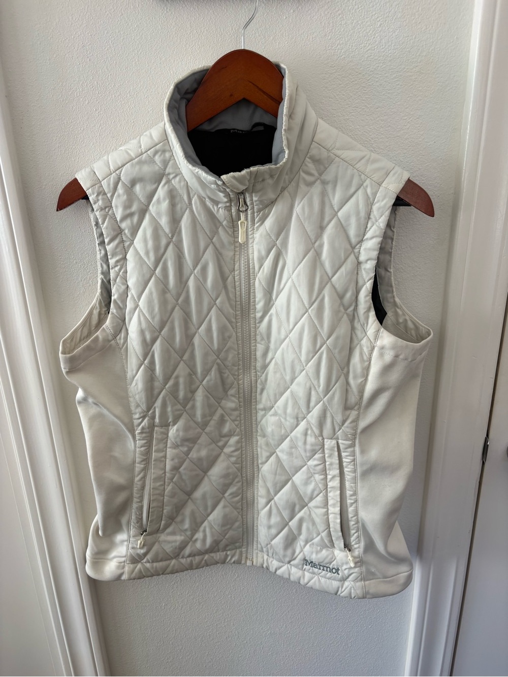 Marmot Quilted Cream Sleeveless Vest